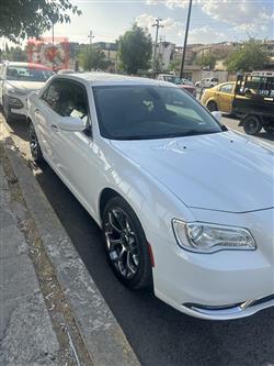 کرایسلەر 300